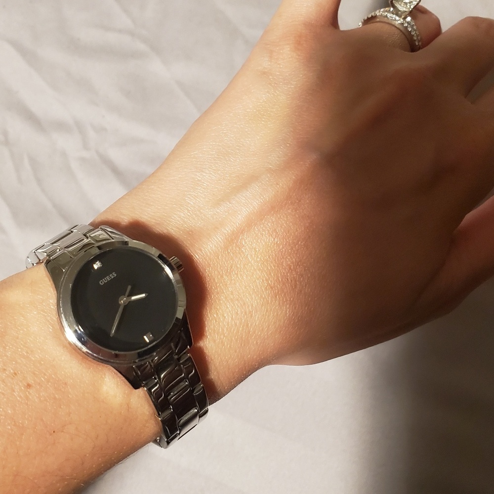 Guess Watch! - Picture 3 of 3